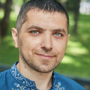 Ruslan Zakaryaev: Lead Psychologist and Curator of Practical Groups at the Academy  Ruslan Zakaryaev is a Master of Psychology, a practicing psychologist, and a specialist in conflict resolution, social psychology, family psychology, and psychotherapy. He is a member of the National Association of Psychologists of Ukraine.